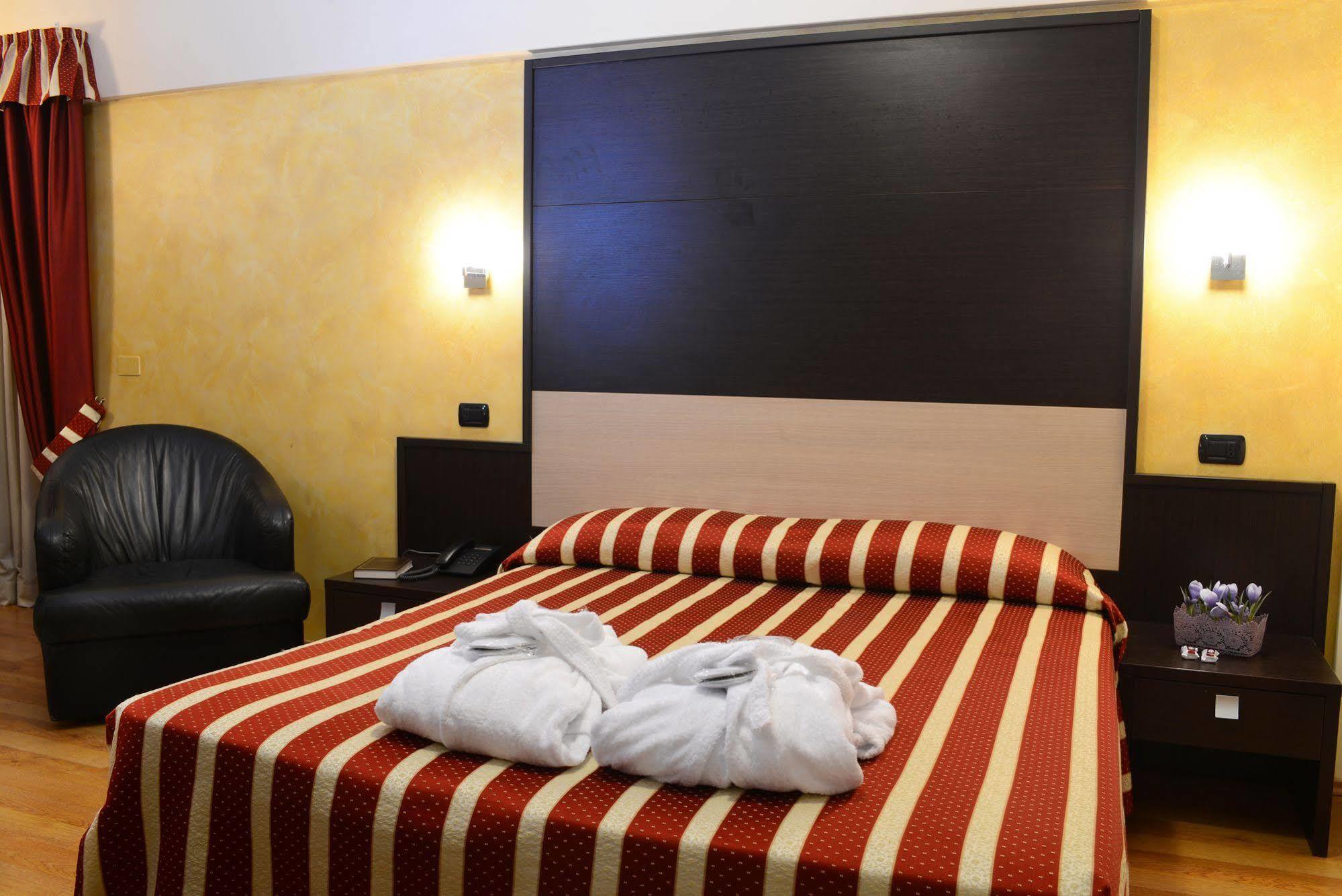 Hotel Iacone Chieti Zewnętrze zdjęcie