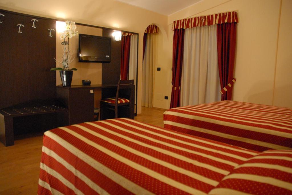 Hotel Iacone Chieti Zewnętrze zdjęcie